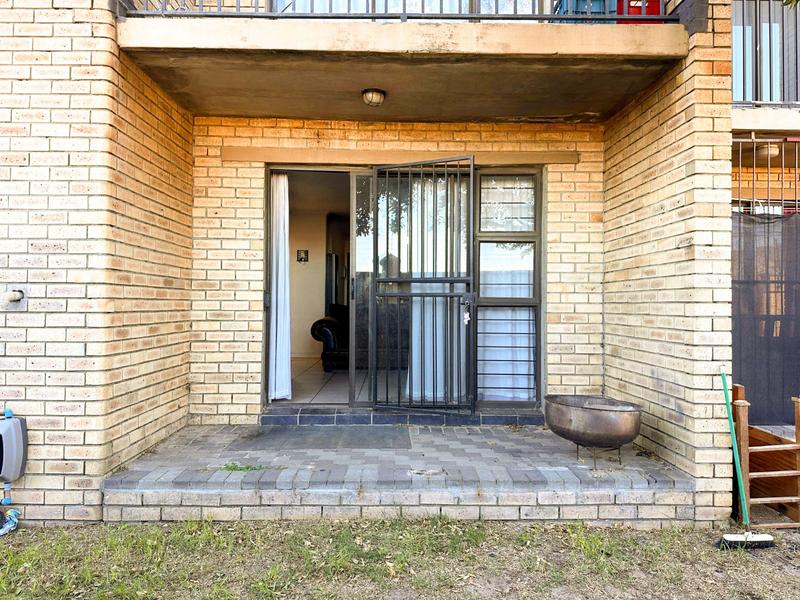 To Let 2 Bedroom Property for Rent in Gordons Bay Western Cape